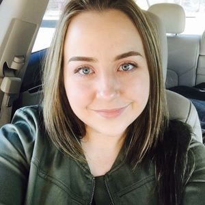 Meet your Posher, Christina